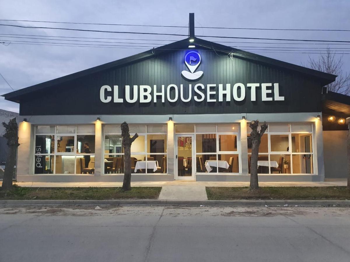 Club House Hotel Хенераль-Рока Экстерьер фото